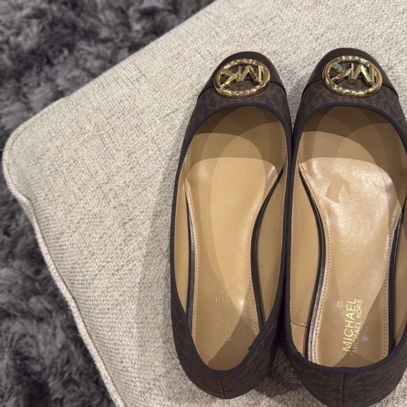 Michael Kors Brown Ballet Flats; like new size 7.5 - Picture 3 of 5
